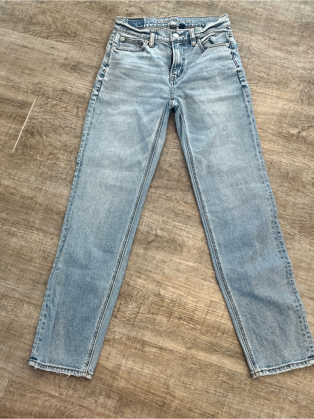 American Eagle Straight Leg Jeans in Blue